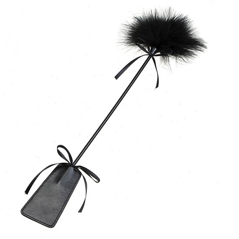 Latigo-Pluma-Negro-5